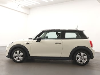 Used MINI Hatch 2019 for sale - 76695692: Photo