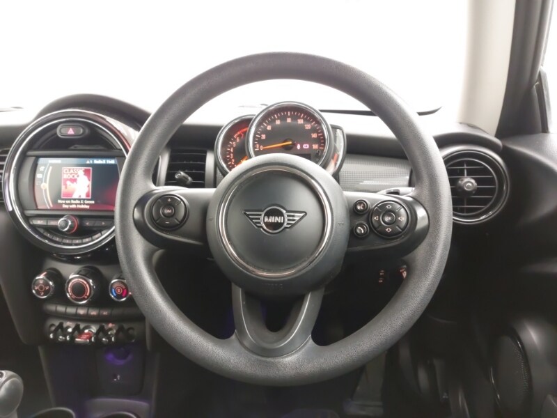 Used MINI Hatch 2019 for sale - 76695692: Photo 7