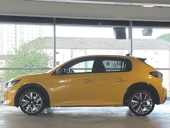 Used Peugeot 208 2022 for sale - 76183240: Photo