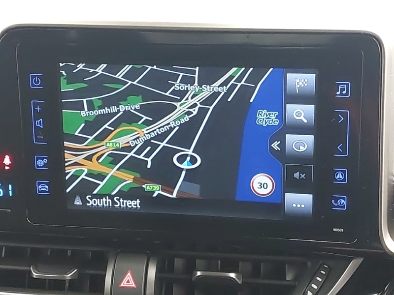 Used Toyota C-HR 2018 for sale - 77992791: Photo 10