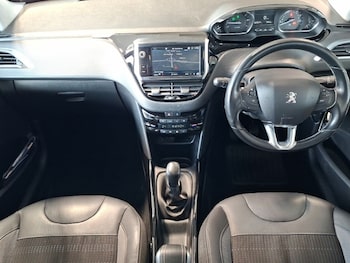 Used Peugeot 2008 2018 for sale - 78178557: Photo