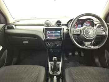 Used Suzuki Swift 2018 for sale - 79517627: Photo