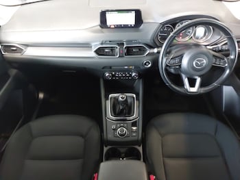 Used Mazda CX-5 2018 for sale - 76100328: Photo 2