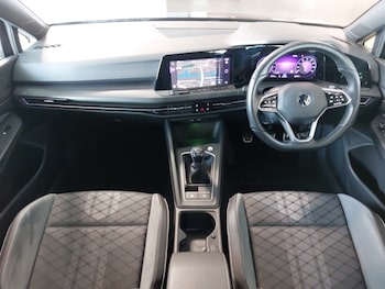 Used Volkswagen Golf 2021 for sale - 75645001: Photo
