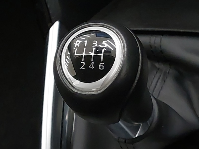 Used Mazda Mazda2 2023 for sale - 77664001: Photo 17