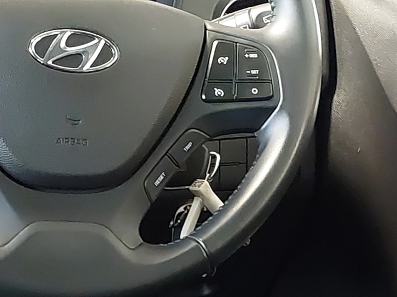 Used Hyundai i10 2019 for sale - 77623463: Photo 11