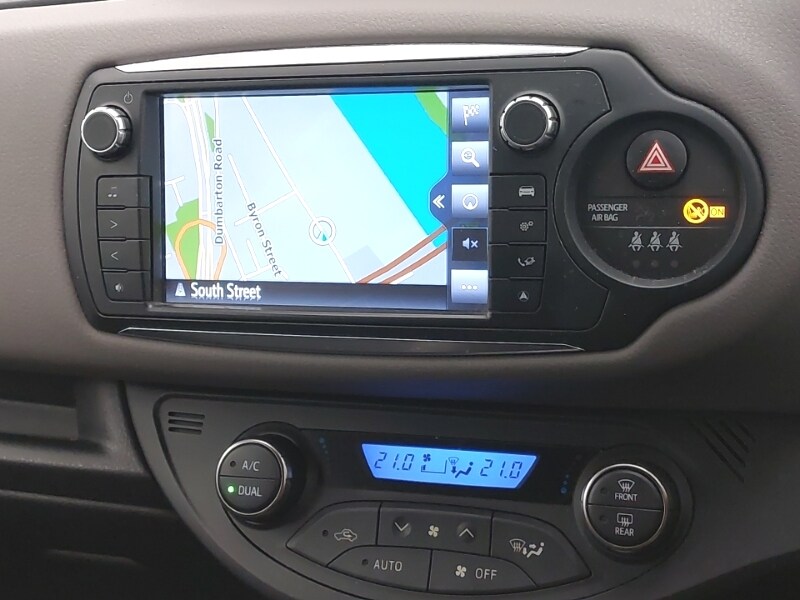 Used Toyota Yaris 2016 for sale - 77947700: Photo 10