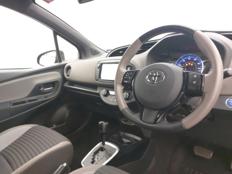 Used Toyota Yaris 2016 for sale - 77947700: Photo 19