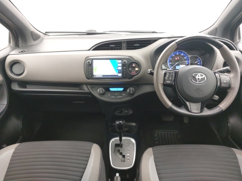 Used Toyota Yaris 2016 for sale - 77947700: Photo 2