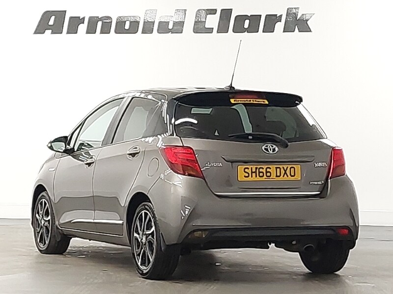 Used Toyota Yaris 2016 for sale - 77947700: Photo 3