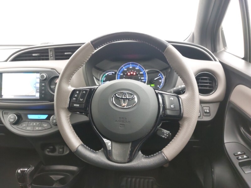 Used Toyota Yaris 2016 for sale - 77947700: Photo 7