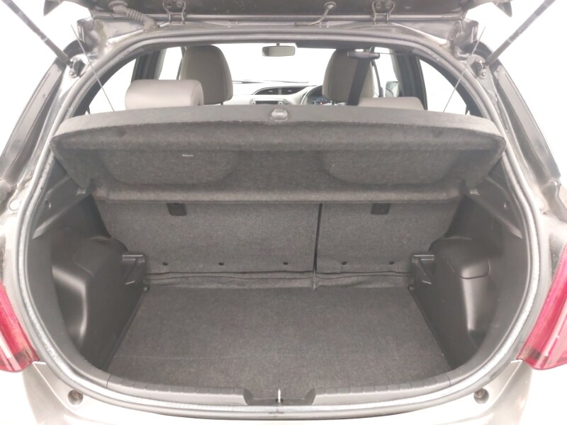 Used Toyota Yaris 2016 for sale - 77947700: Photo 8