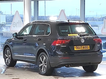 Used Volkswagen Tiguan 2017 for sale - 77189759: Photo