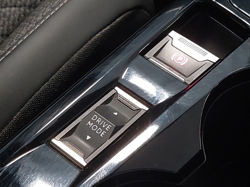 Used Peugeot 2008 2023 for sale - 76418916: Photo 18