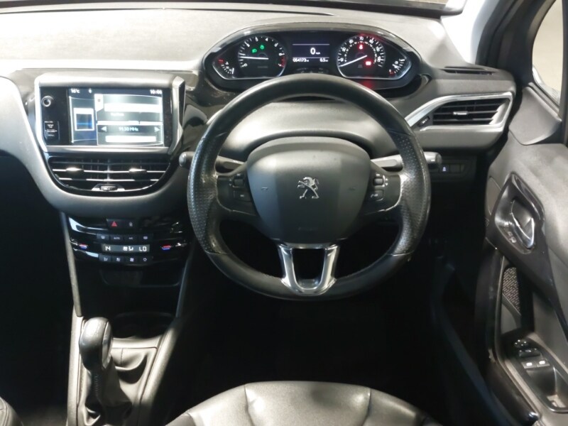 Used Peugeot 208 2013 for sale - 77644278: Photo 7