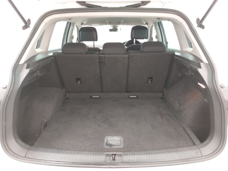 Used Volkswagen Tiguan 2017 for sale - 77126329: Photo 8