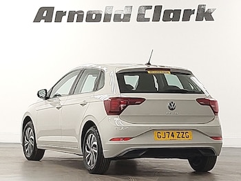 Used Volkswagen Polo 2024 for sale - 79048430: Photo