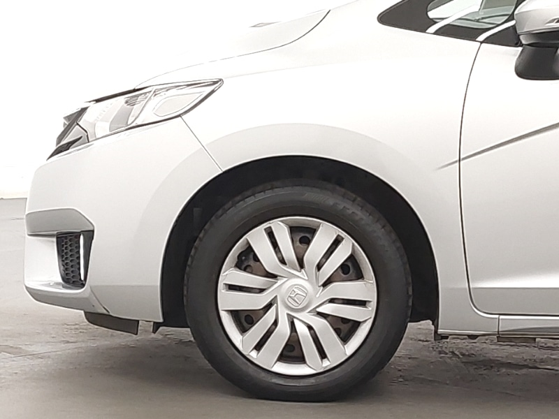 Used Honda Jazz 2017 for sale - 76160498: Photo 12