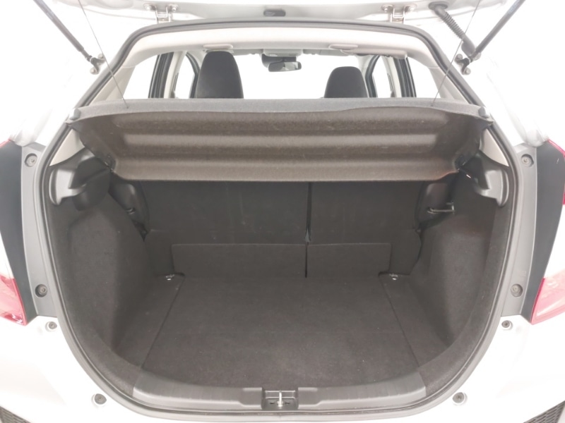 Used Honda Jazz 2017 for sale - 76160498: Photo 8