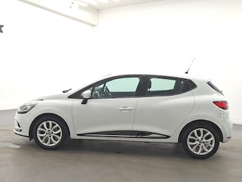 Used Renault Clio 2018 for sale - 79581268: Photo