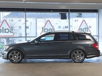 Used Mercedes-Benz C Class 2013 for sale - 77439555: Photo