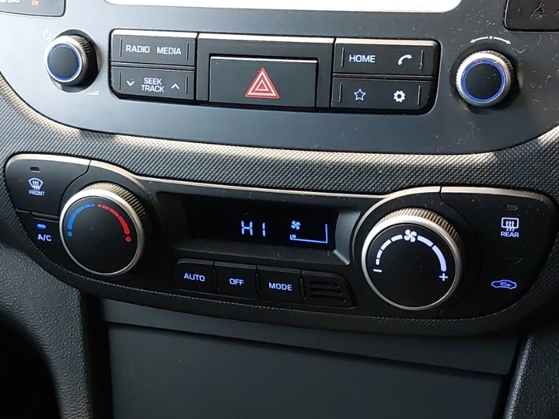 Used Hyundai i10 2019 for sale - 78085247: Photo 13