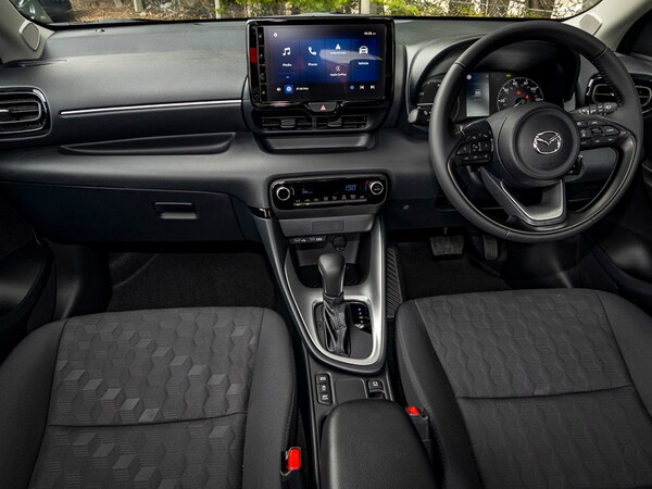 Used Mazda Mazda2 HYBRID 2025 for sale - 75205128: Photo 2