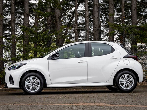Used Mazda Mazda2 HYBRID 2025 for sale - 75205128: Photo 4