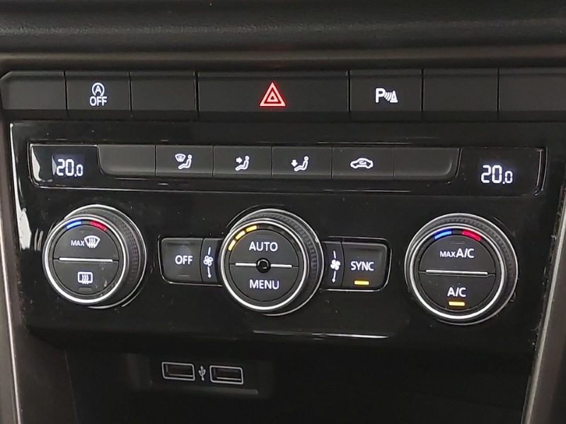 Used Volkswagen T-Roc 2018 for sale - 77466646: Photo 16