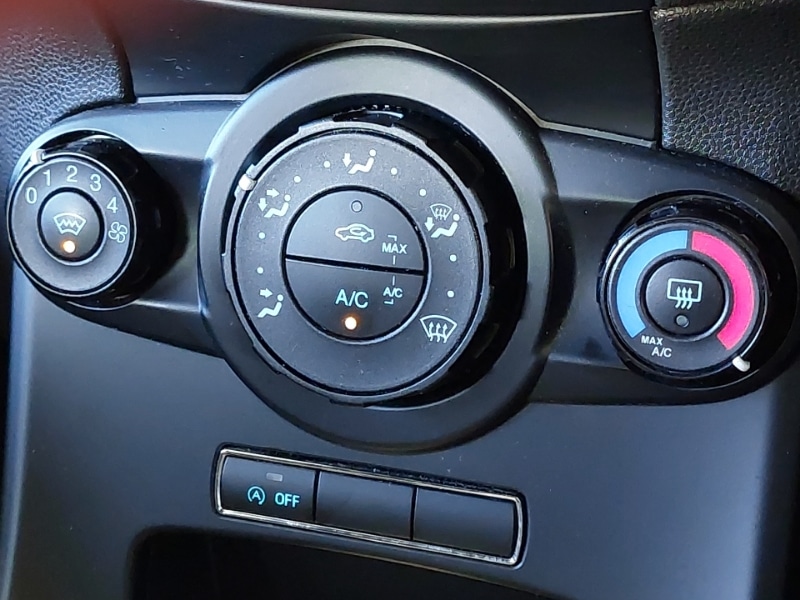 Used Ford Fiesta 2017 for sale - 76427715: Photo 14