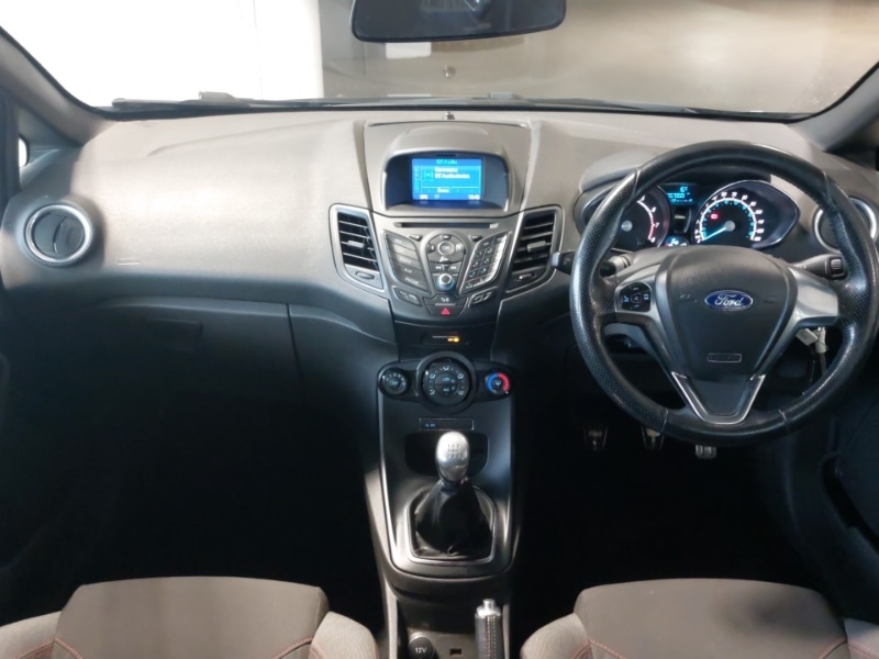 Used Ford Fiesta 2017 for sale - 76427715: Photo 2