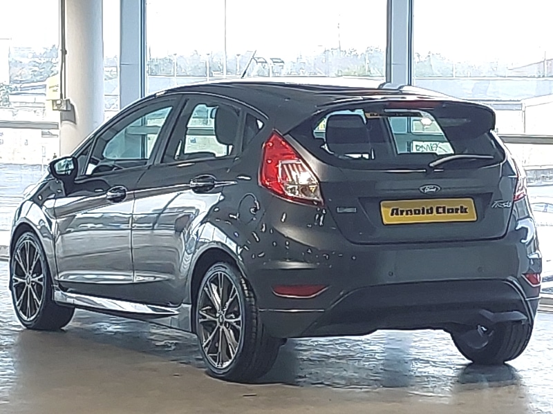 Used Ford Fiesta 2017 for sale - 76427715: Photo 3