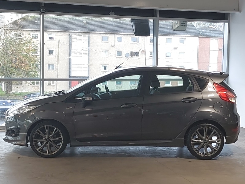 Used Ford Fiesta 2017 for sale - 76427715: Photo 4