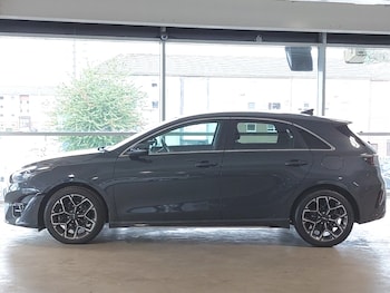 Used Kia Ceed 2023 for sale - 76172125: Photo