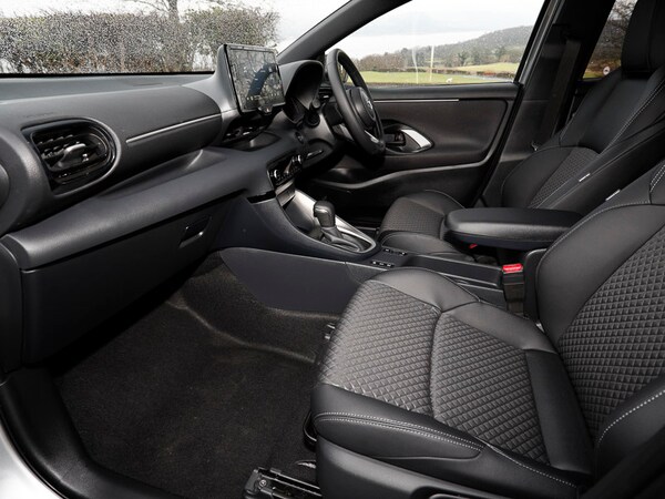Used Mazda Mazda2 HYBRID 2025 for sale - 75205115: Photo 5