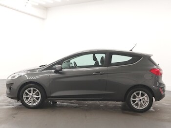 Used Ford Fiesta 2018 for sale - 77209127: Photo