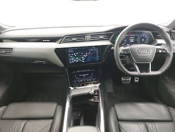 Used Audi Q8 2023 for sale - 78300838: Photo