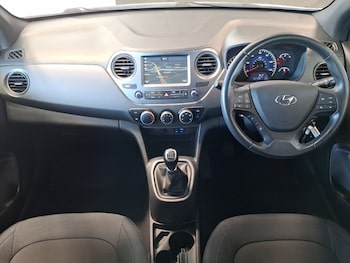 Used Hyundai i10 2019 for sale - 78374298: Photo