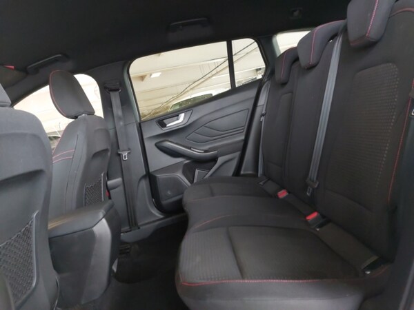 Used Ford Focus 2023 for sale - 75725737: Photo 6