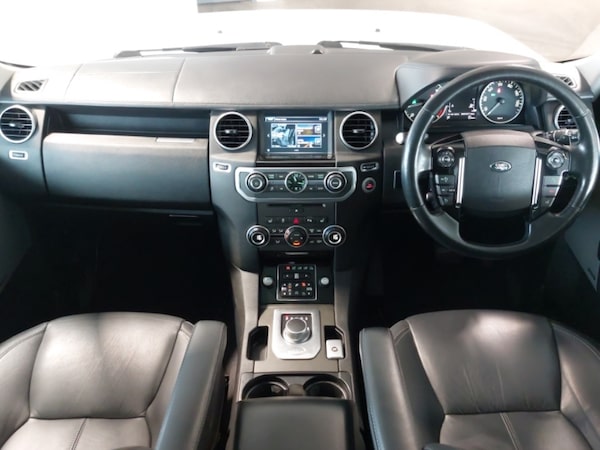 Used Land Rover Discovery 2016 for sale - 76309201: Photo 2