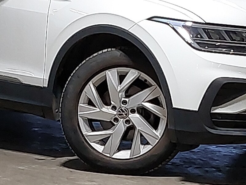 Used Volkswagen Tiguan 2020 for sale - 77433671: Photo 9