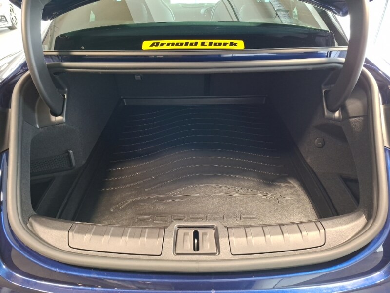 Used Porsche Taycan 2022 for sale - 78164119: Photo 8