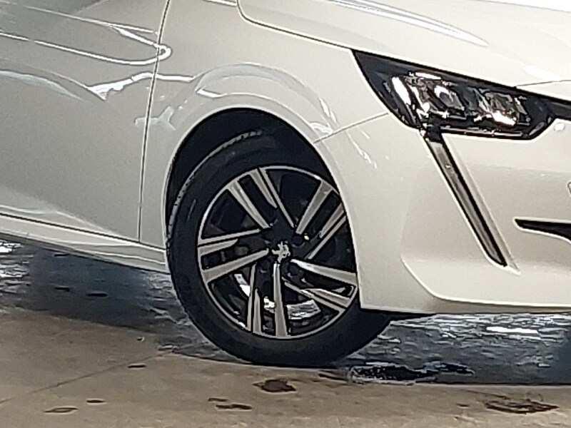 Used Peugeot 208 2023 for sale - 77605810: Photo 9