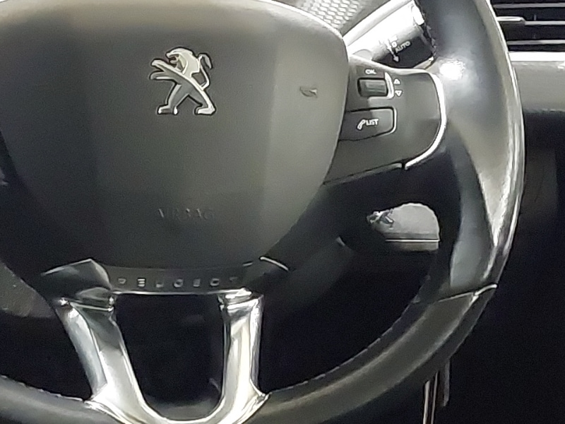 Used Peugeot 208 2018 for sale - 77750969: Photo 11