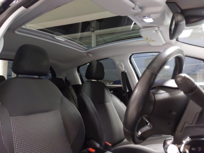 Used Peugeot 208 2018 for sale - 77750969: Photo 19