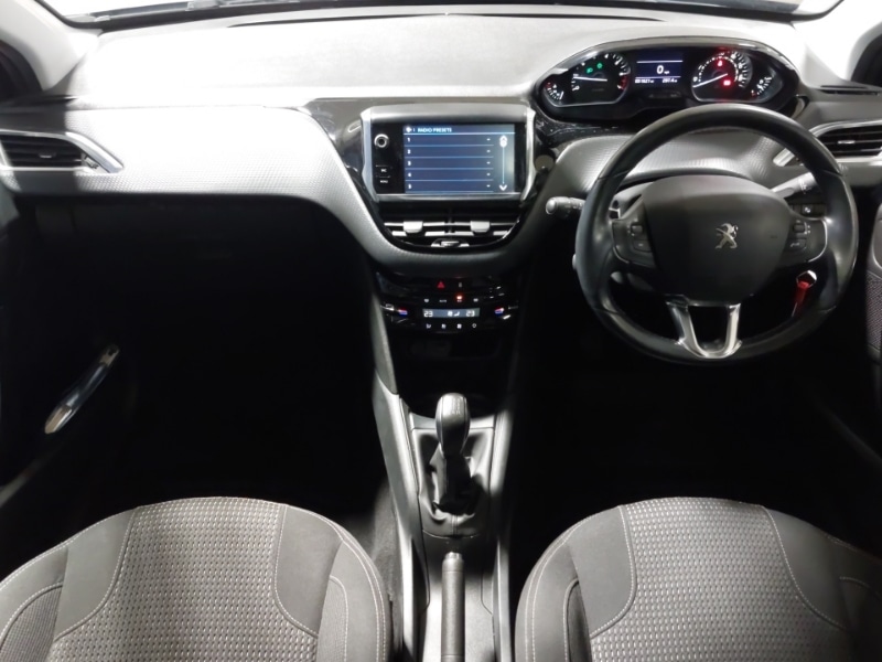 Used Peugeot 208 2018 for sale - 77750969: Photo 2