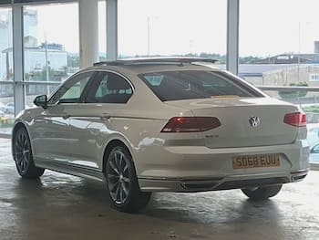 Used Volkswagen Passat 2018 for sale - 79714295: Photo