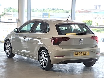 Used Volkswagen Polo 2024 for sale - 79195396: Photo