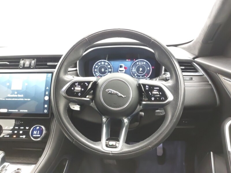Used Jaguar F-Pace 2021 for sale - 76644160: Photo 7