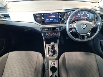 Used Volkswagen Polo 2019 for sale - 79517630: Photo